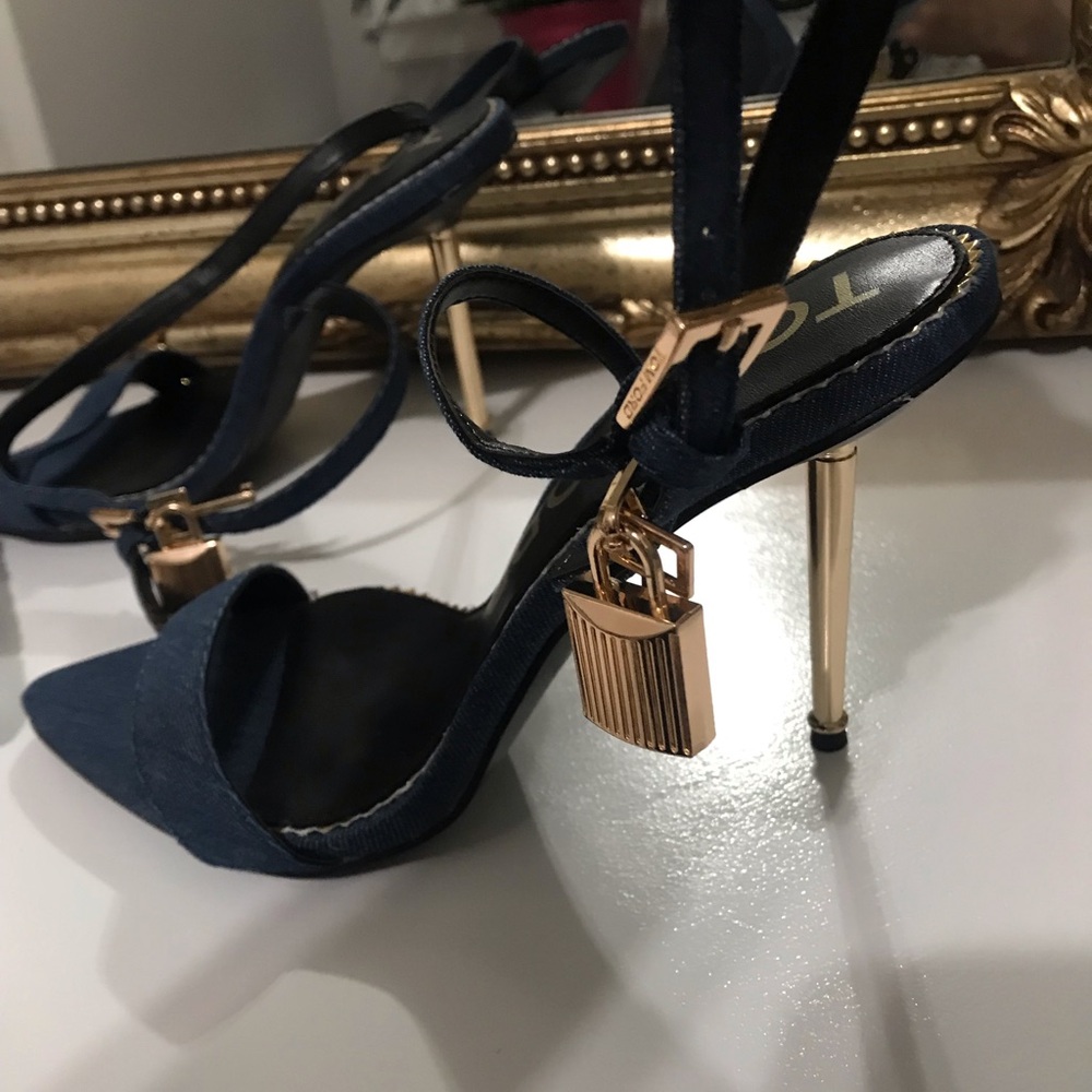 NEVER WORN gorgeous Tom Ford heels size 39. I’m a 7 1/2 and they fit perfectly